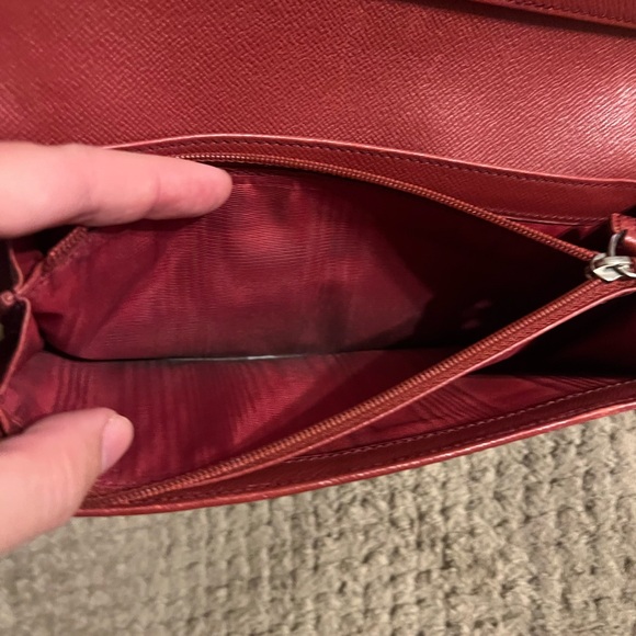 Celine Horse and Carriage Vintage Bifold Wallet in burnt orange/red - Picture 7 of 8